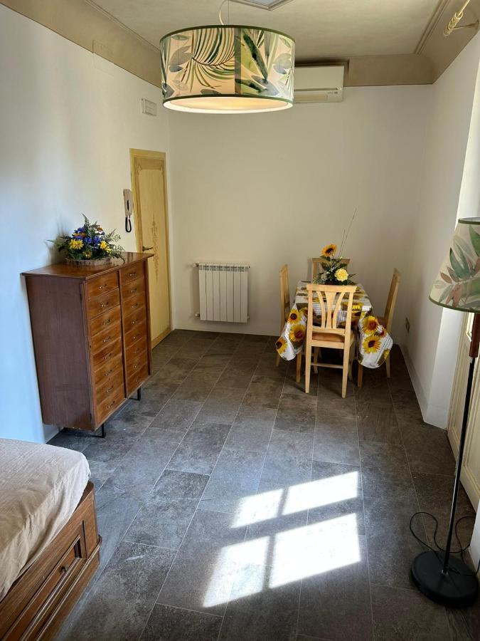 Residence Amalia Guelfa Florens Exteriör bild